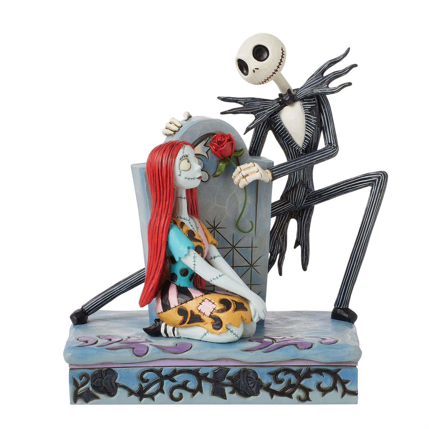 Jack und Sally auf einem Grabstein - DISNEY TRADITIONS