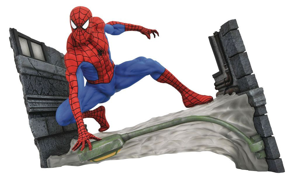 Marvel Comic Gallery Spider-Man Webbing-Statuette 18 cm